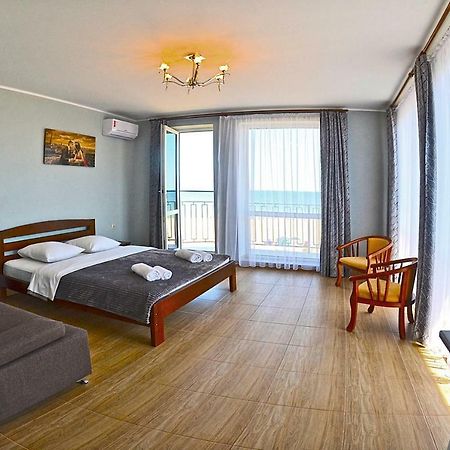 Hotel Golden Beach Затока Екстериор снимка