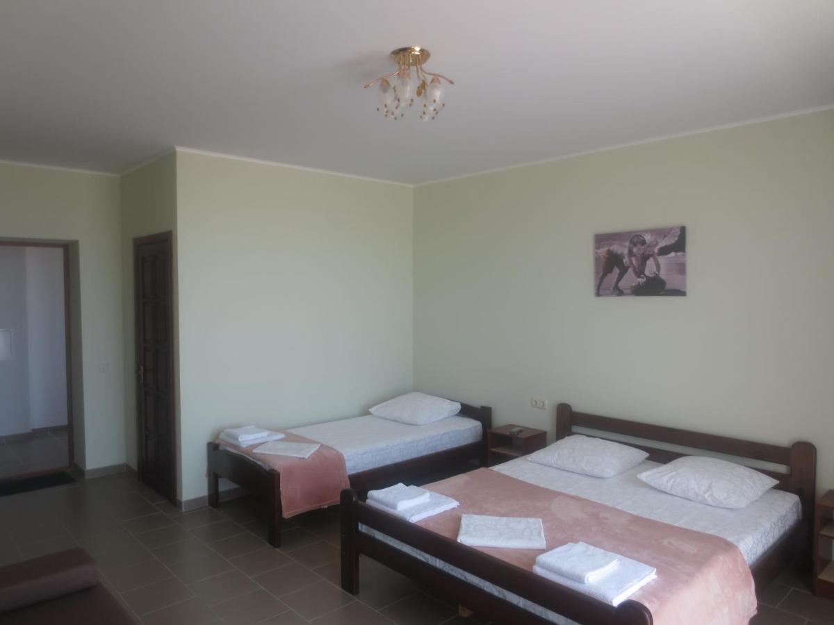 Hotel Golden Beach Затока Екстериор снимка
