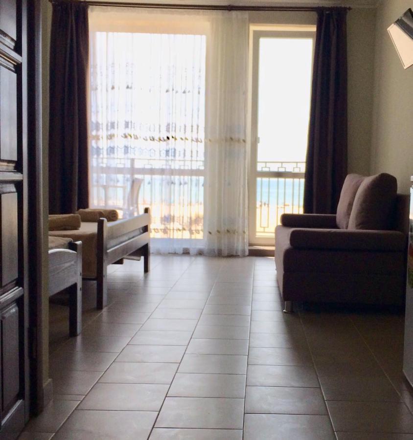 Hotel Golden Beach Затока Екстериор снимка