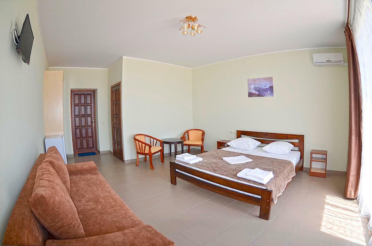 Hotel Golden Beach Затока Екстериор снимка
