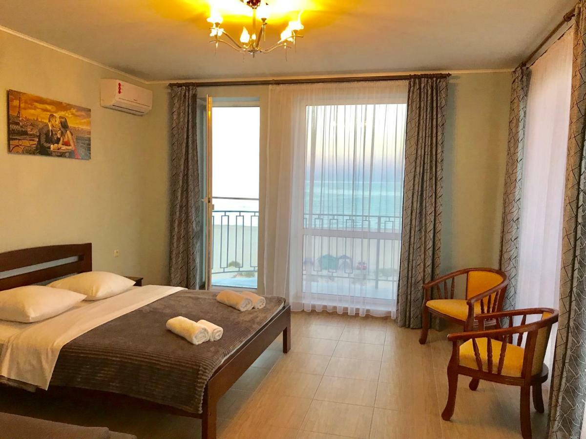 Hotel Golden Beach Затока Екстериор снимка
