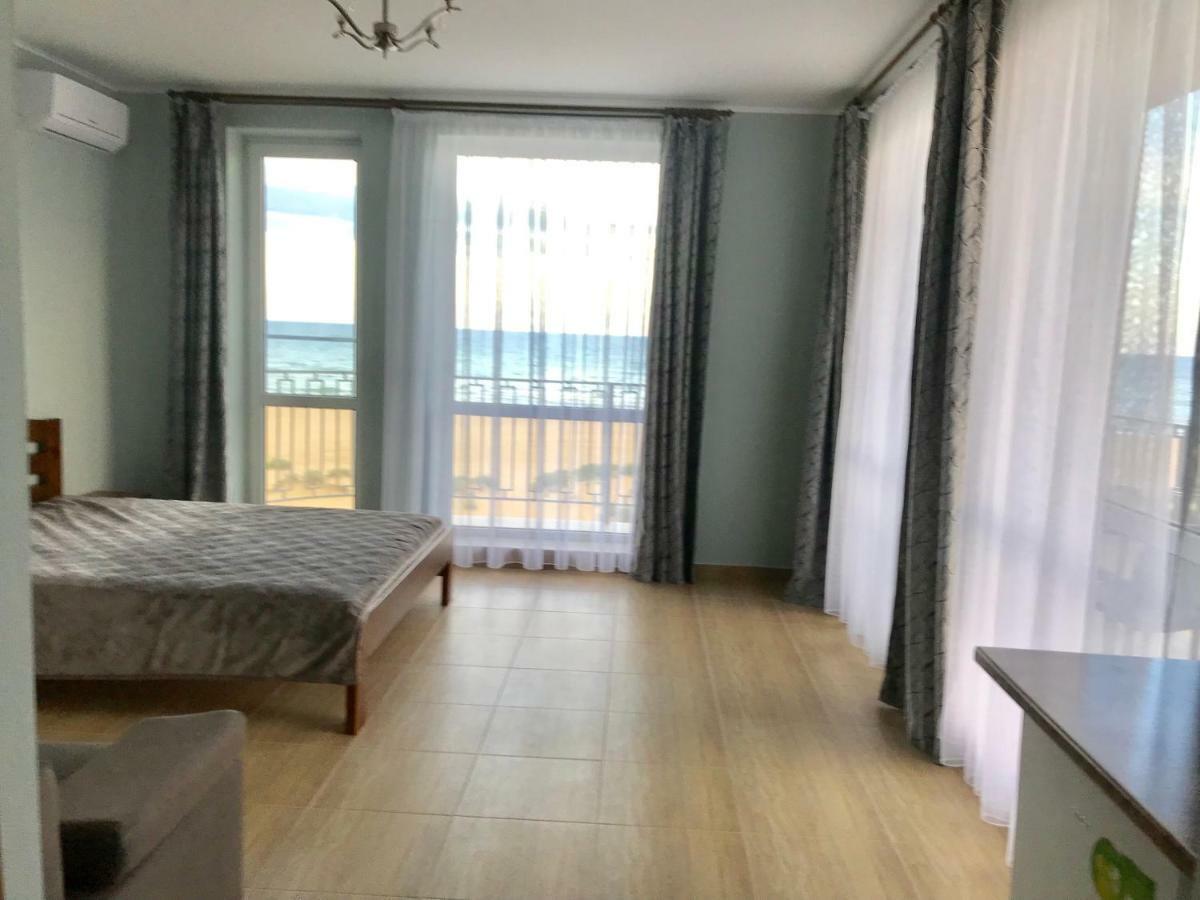 Hotel Golden Beach Затока Екстериор снимка