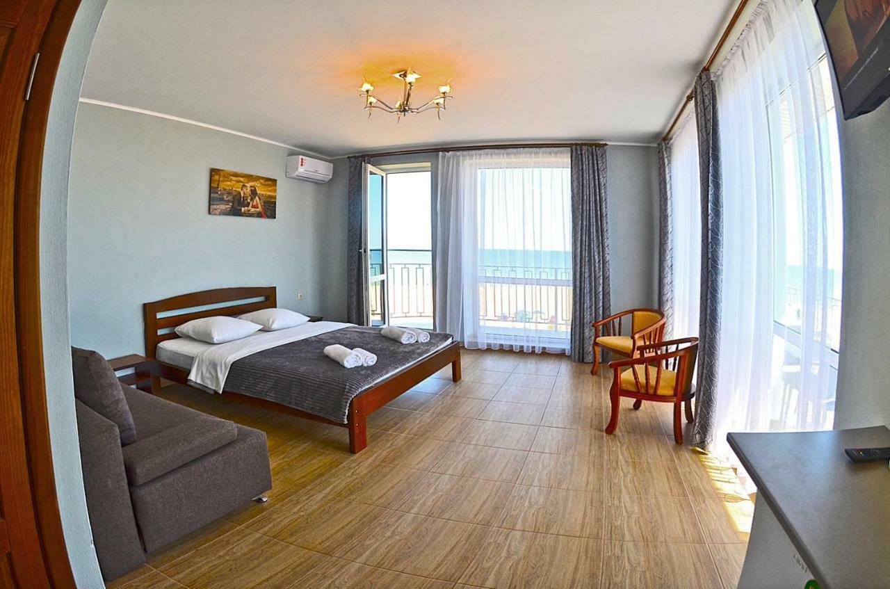 Hotel Golden Beach Затока Екстериор снимка