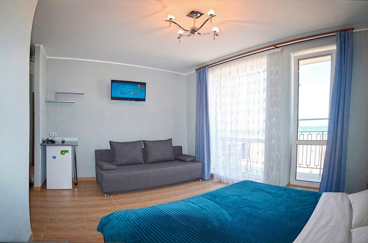 Hotel Golden Beach Затока Екстериор снимка