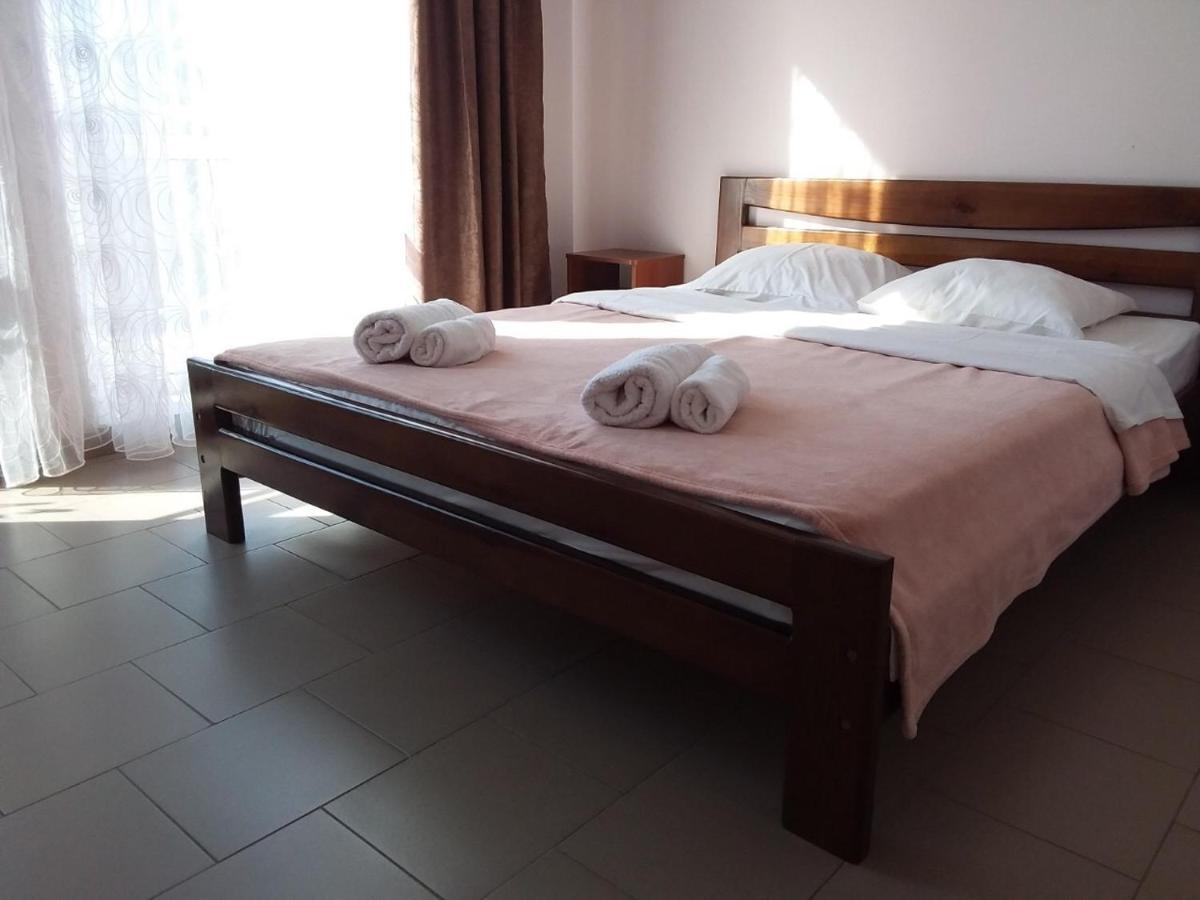 Hotel Golden Beach Затока Екстериор снимка