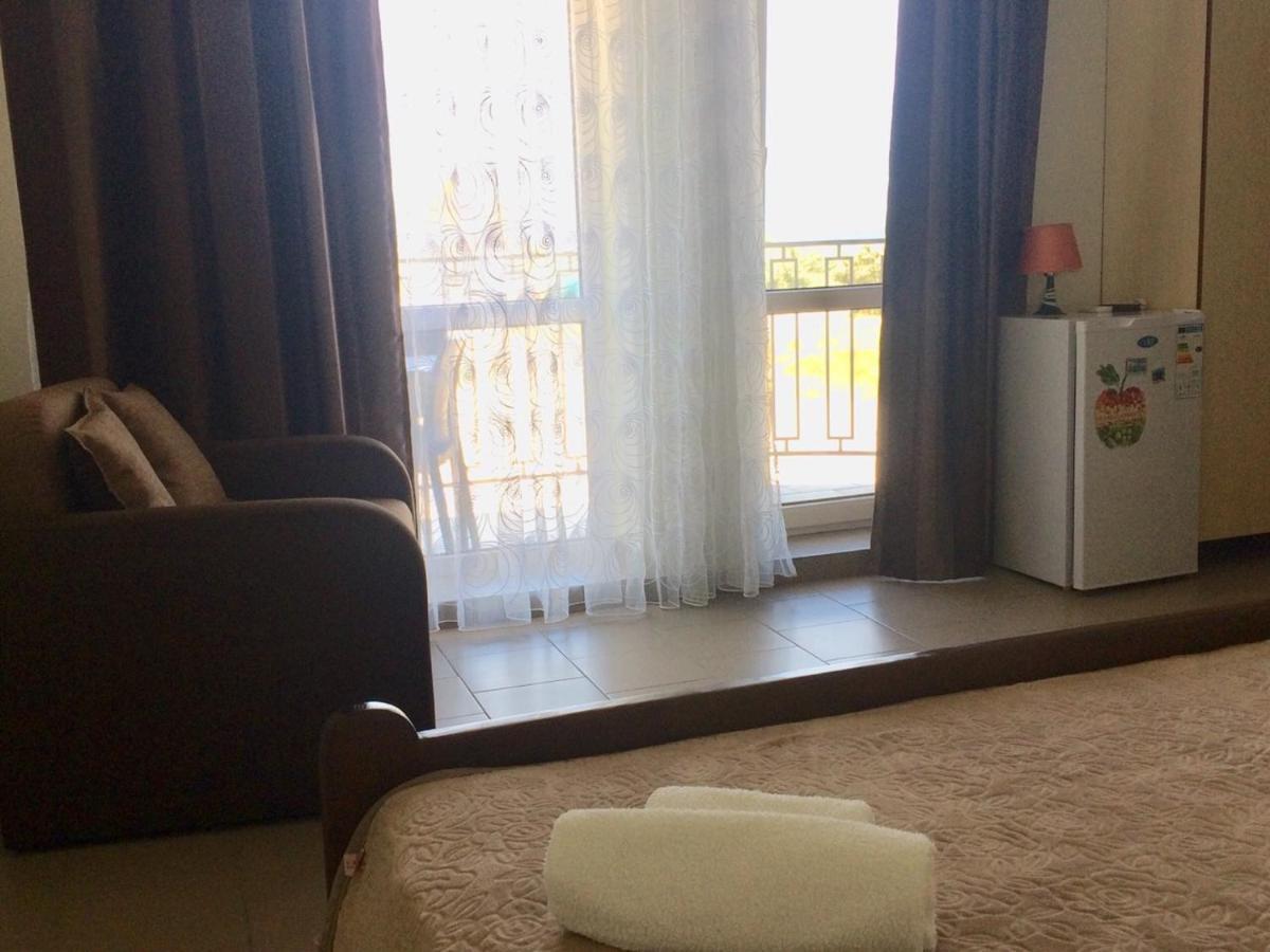 Hotel Golden Beach Затока Екстериор снимка